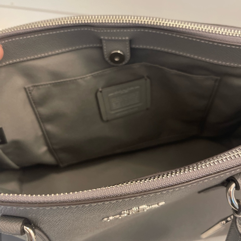 Like new Coach purse - Picture 5 of 5